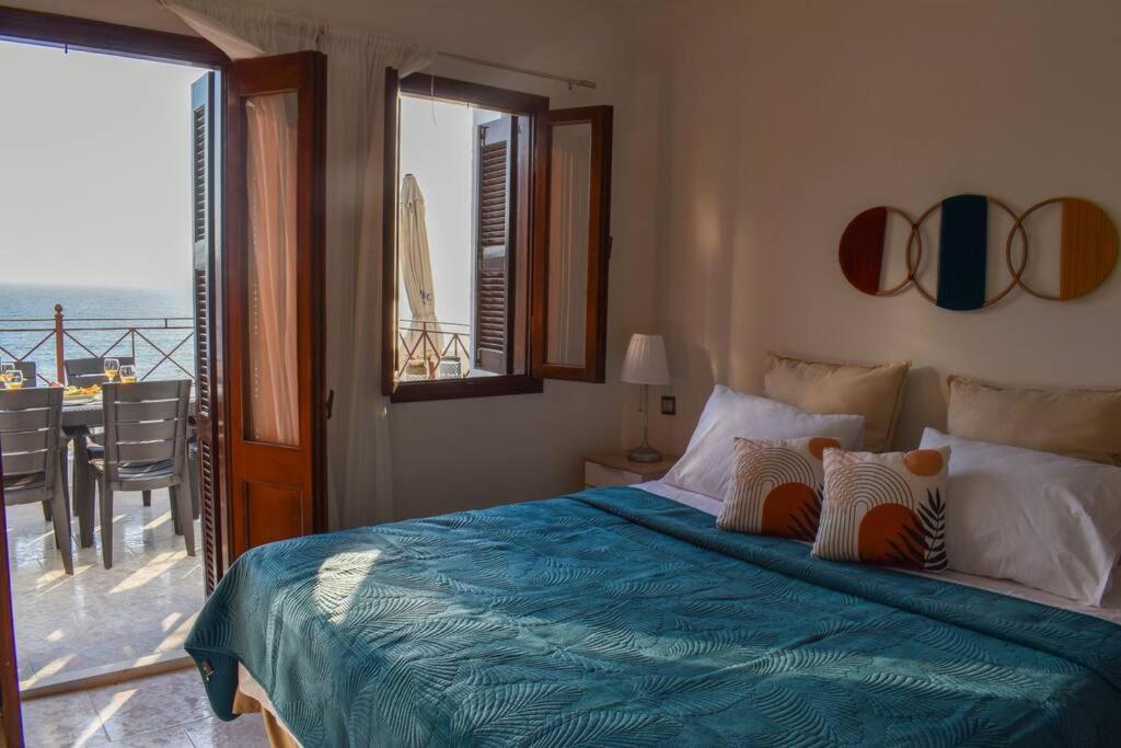Celeste House Myrties Esterno foto